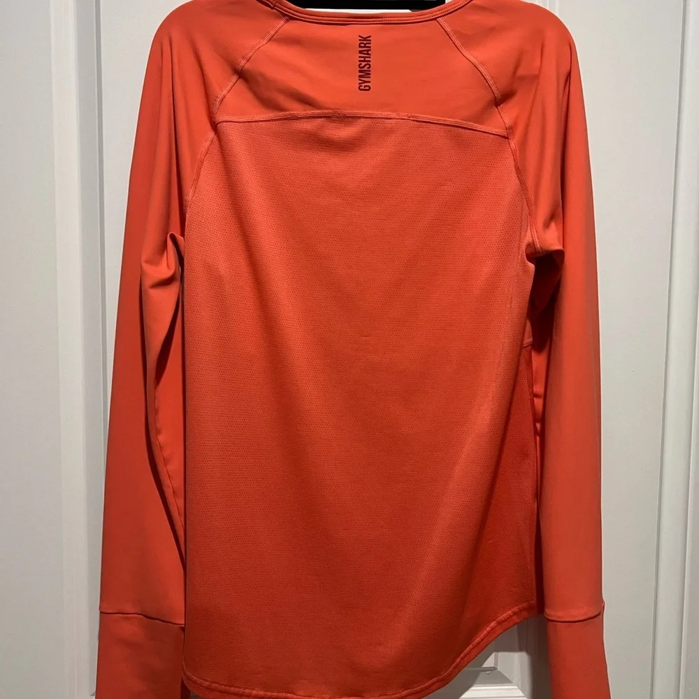 Long Sleeve Gymshark workout - Picture 2 of 4